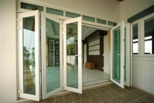 Phân biệt cửa nhựa lõi thép kém chất lượng như thế nào?
