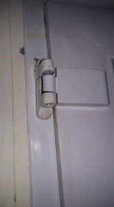 Nguyên Nhân Làm Cửa Nhựa Lõi Thép Dễ Đổi Màu